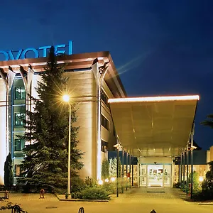 3* מלון Novotel Centrum